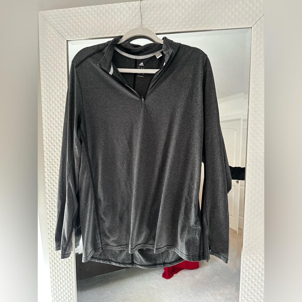 Men’s Adidas quarter zip pull over